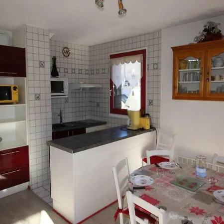 T3 Sud Au Pied Telepherique Avec Balcon, Parking, Animaux Ok - Fr-1-313-125 *