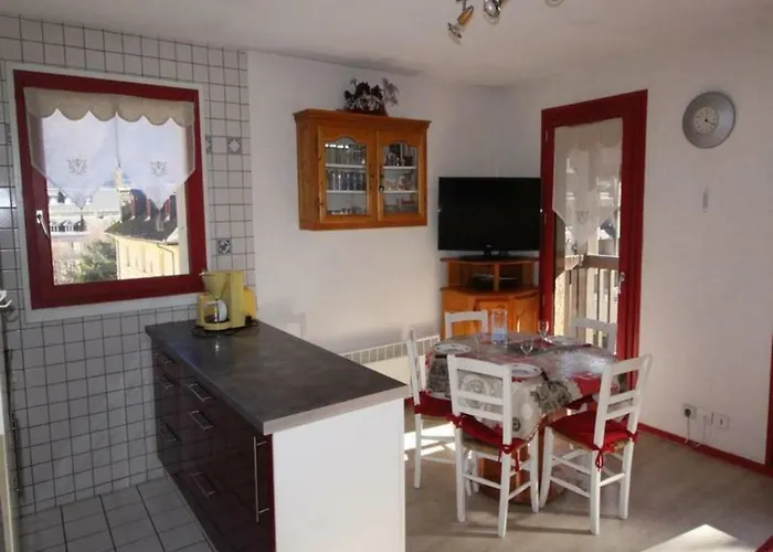 Appartement Bagnères-de-luchon, 3 Pièces, 6 Personnes - Fr-1-313-125